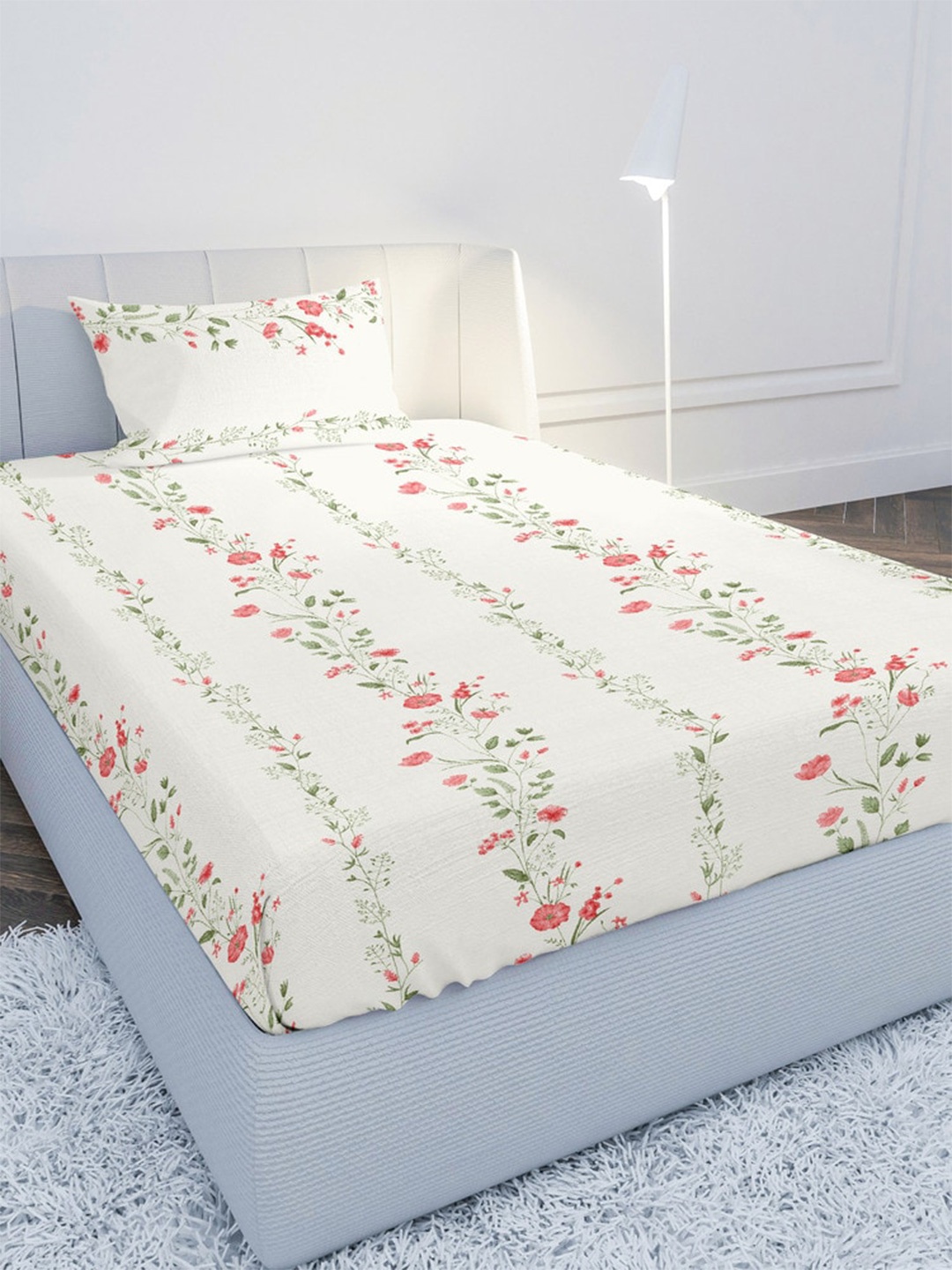 

MAYFAIR HOMES LONDON Red & White Floral 120 TC Single Bedsheet with 1 Pillow Covers