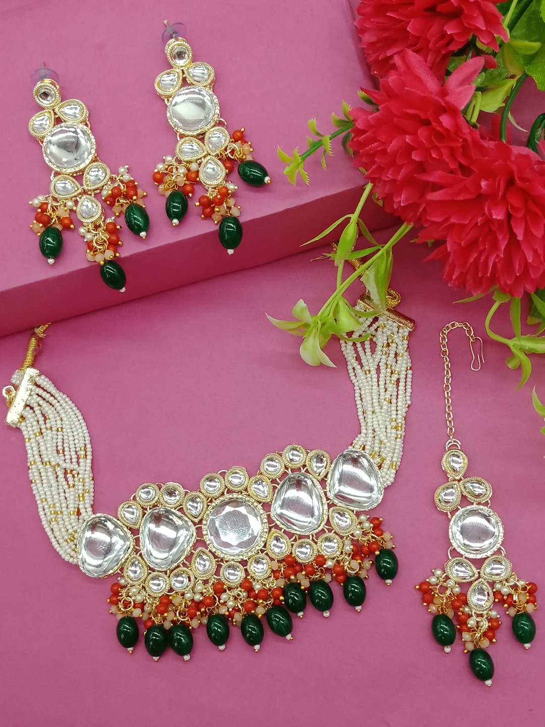 

AASHISH IMITATION Gold-Plated Kundan Studded Jewellery Set, Green