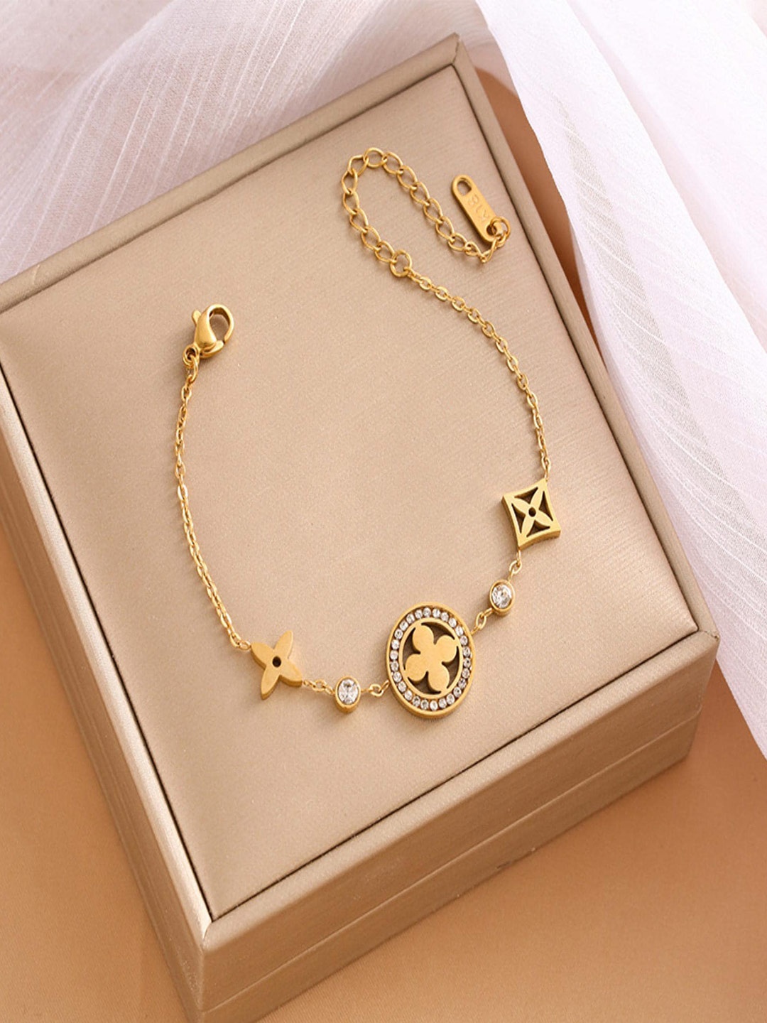 

MYKI Gold-Plated Cubic Zirconia-Studded Charm Bracelet