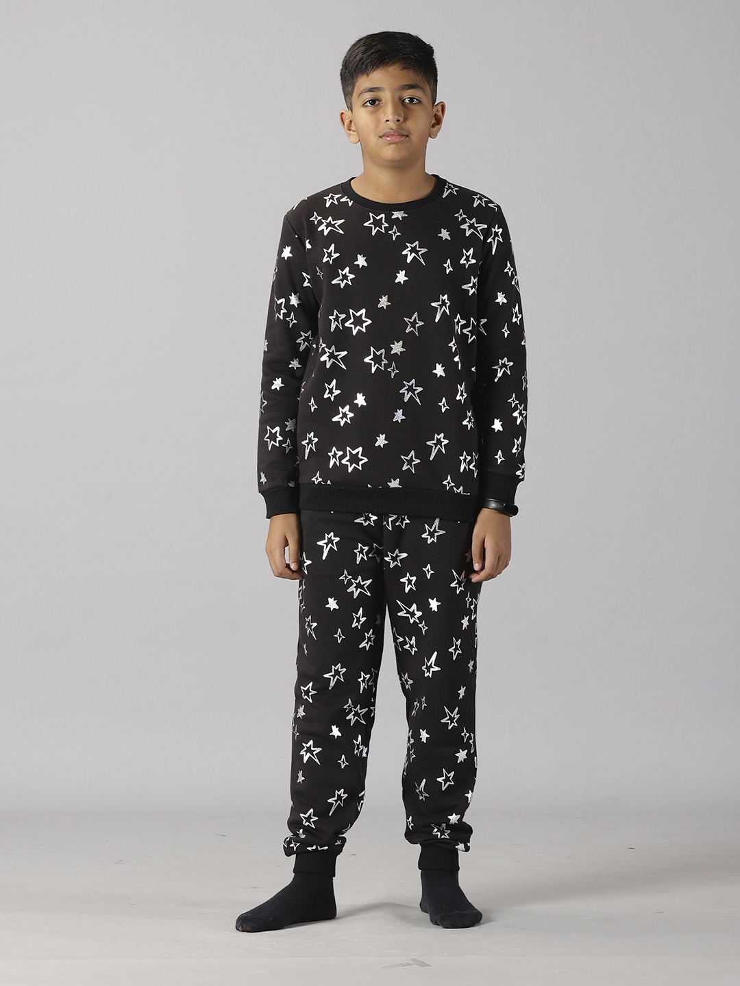 

KiddoPanti Boys Printed T-shirt with Trousers, Black