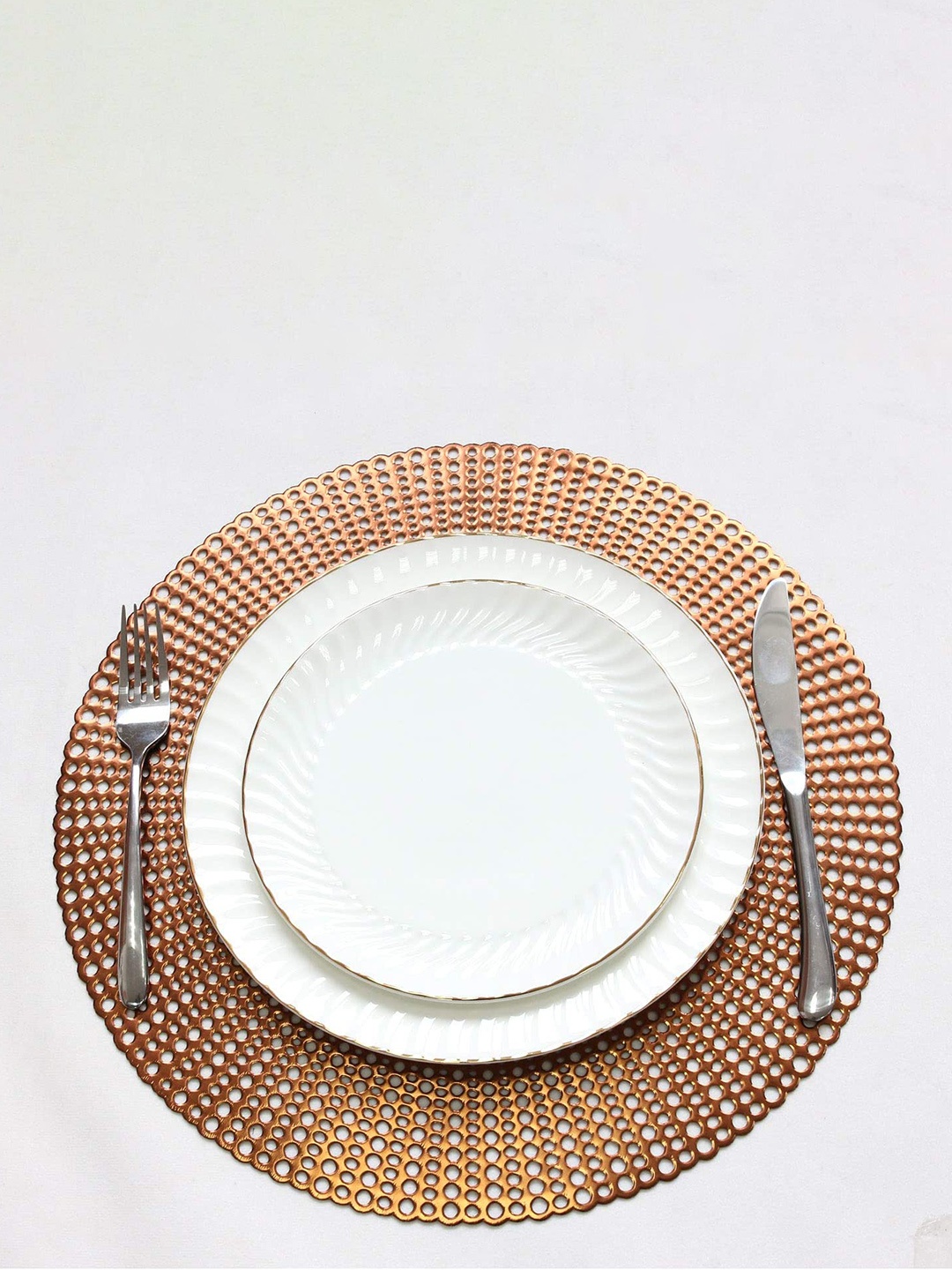 

Dakshya Industries Copper 6 Pieces Round Kitchen Table Placemats