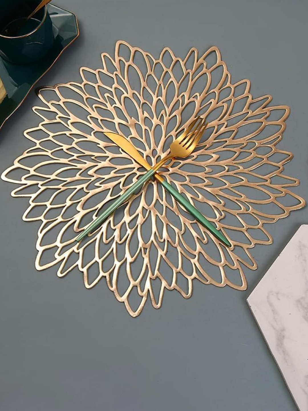

Dakshya Industries Gold Toned 6 Pieces Round Kitchen Table Placemats