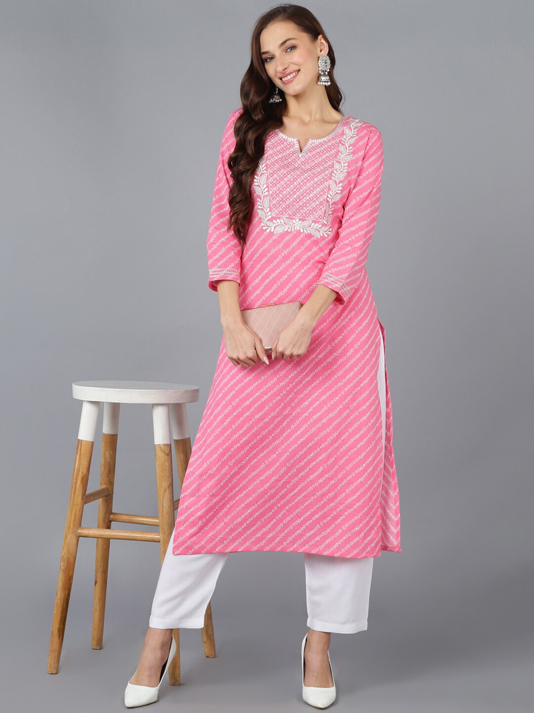 

AHIKA Bandhani Printed Keyhole Neck Thread Work Cotton Kurta, Pink