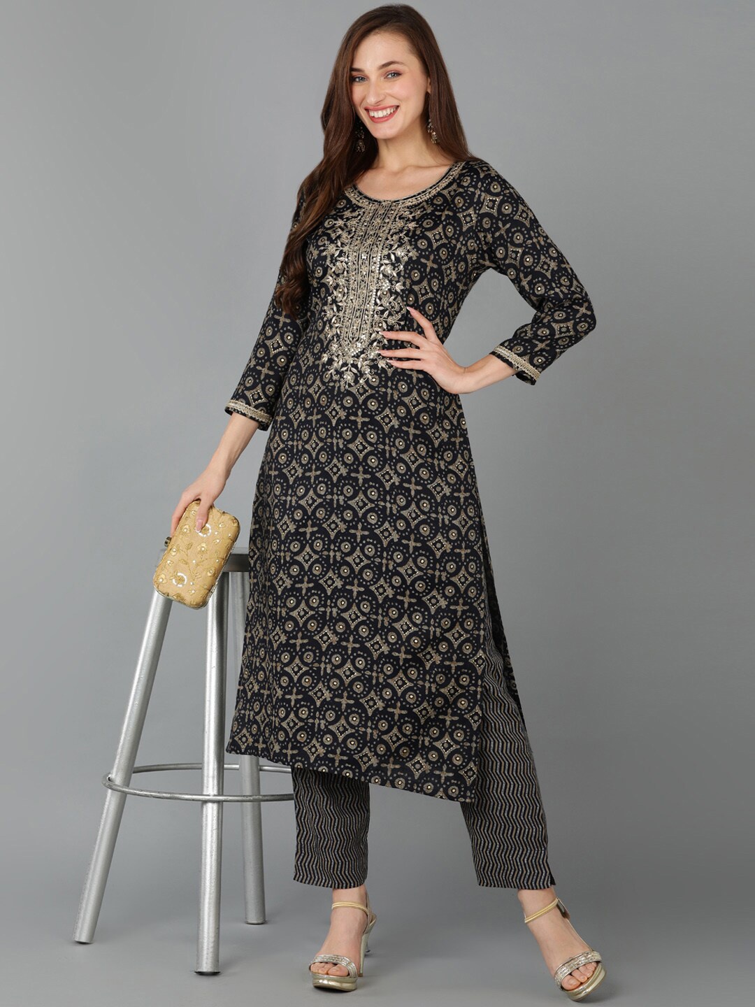 

AHIKA Ethnic Motifs Printed Thread Work Straight Kurta, Black