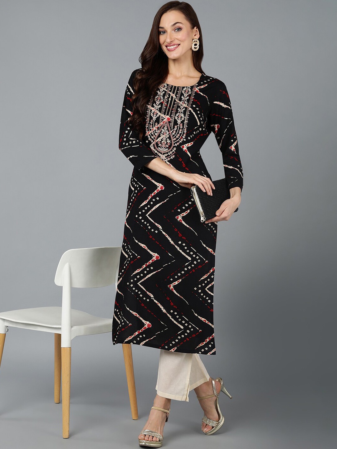 

AHIKA Abstract Printed Straight Kurta, Black