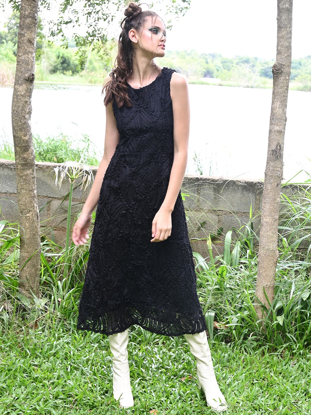 

ODETTE Self Design A-Line Midi Dress, Black