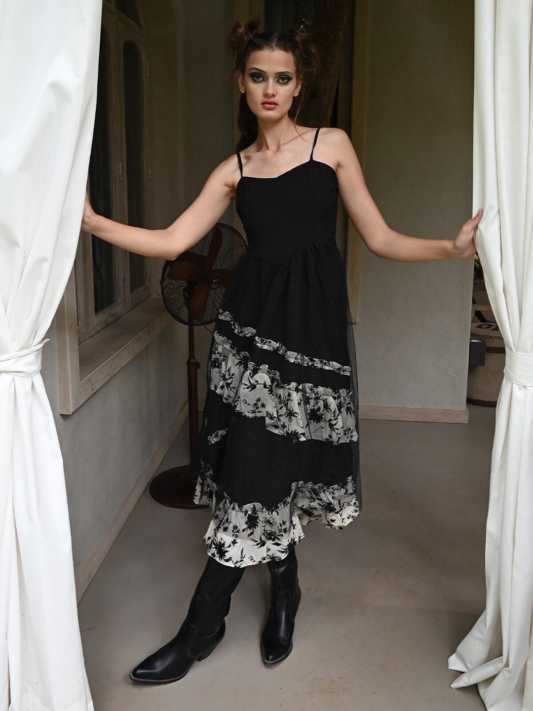 

ODETTE Shoulder Straps Ruffled Net Midi Dress, Black