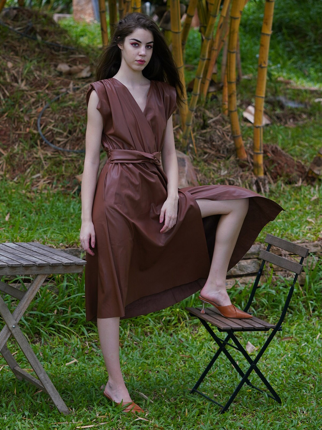 

ODETTE Sleeveless Coated A-Line Dress, Brown