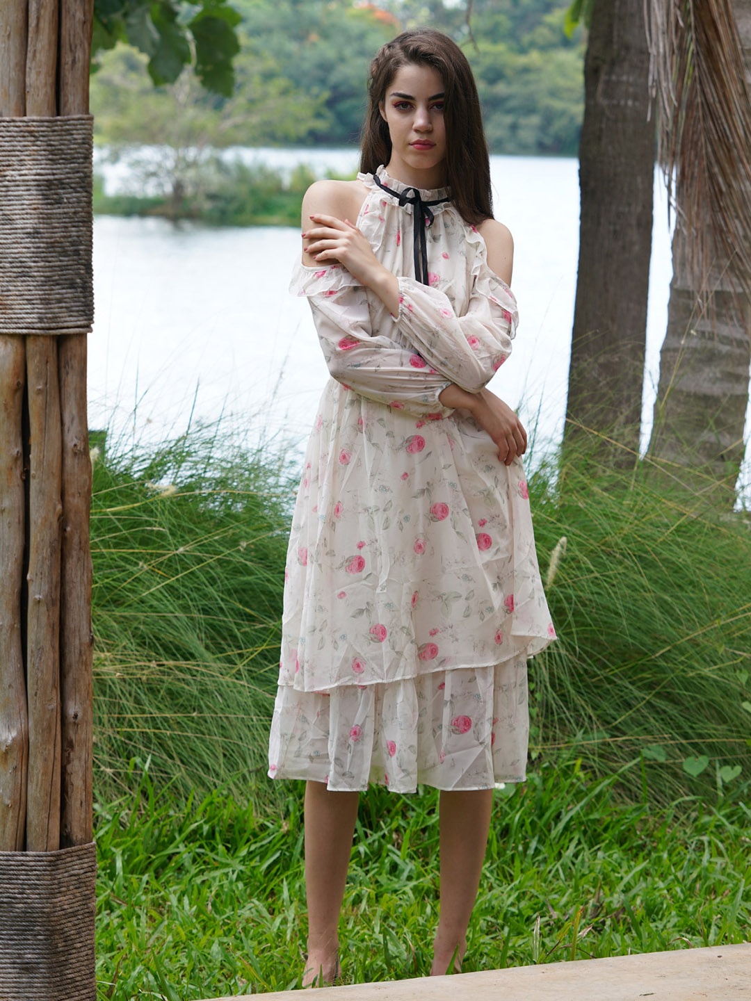 

ODETTE Floral Printed Fit & Flare Midi Dress, White