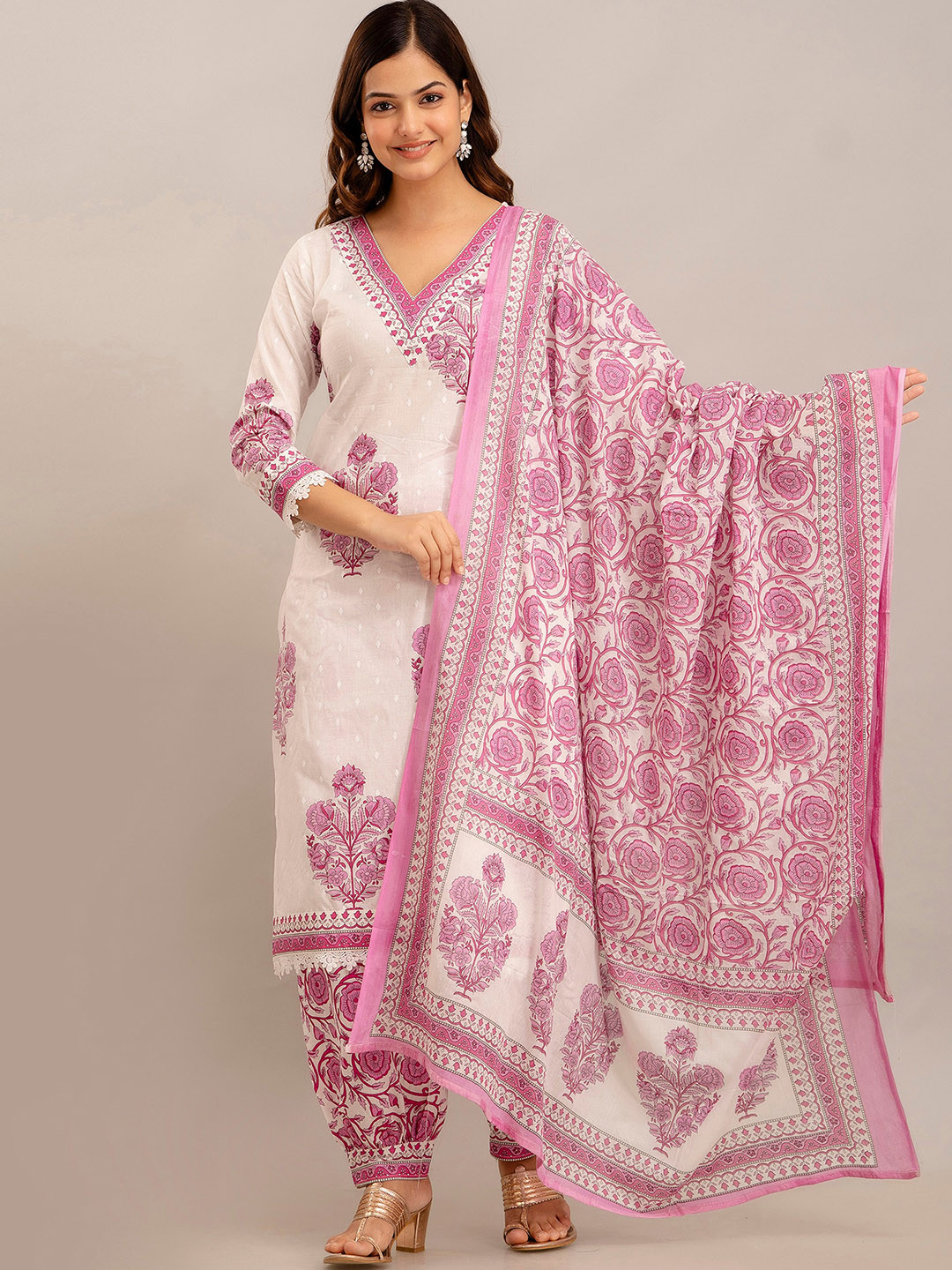 

KALINI Ethnic Motifs Printed Gotta Patti Pure Cotton Kurta with Patiala & With Dupatta, Pink