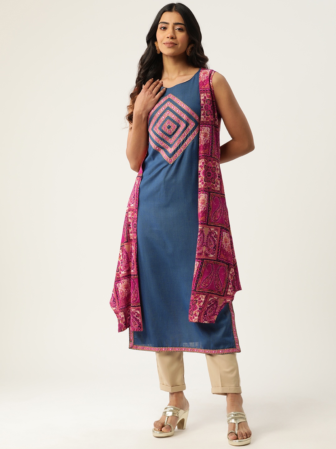 

Rue Collection Women Geometric Embroidered Mirror Work Kurta with Shrug, Blue
