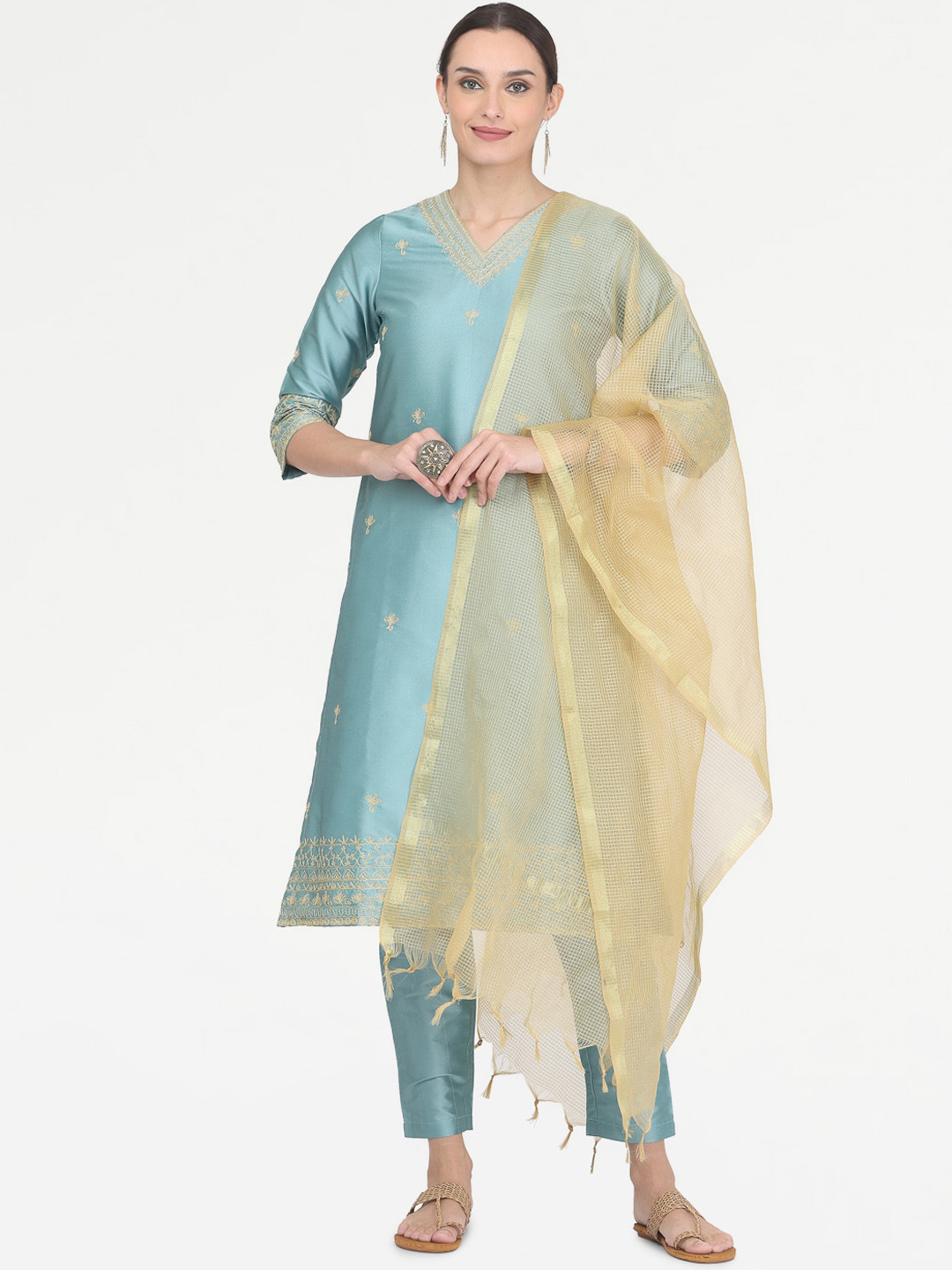 

KAANCHIE NANGGIA Floral Embroidered Regular Kurta With Trousers & Dupatta, Blue