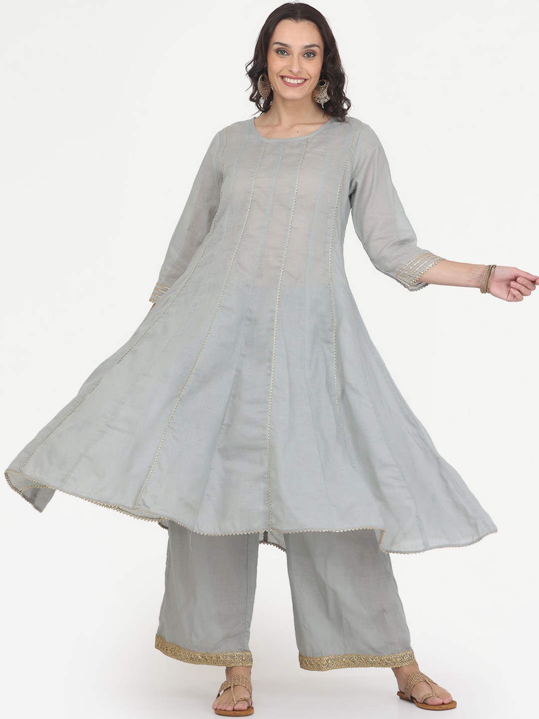 

KAANCHIE NANGGIA Gotta Patti Anarkali Kurta & Palazzos With Dupatta, Grey