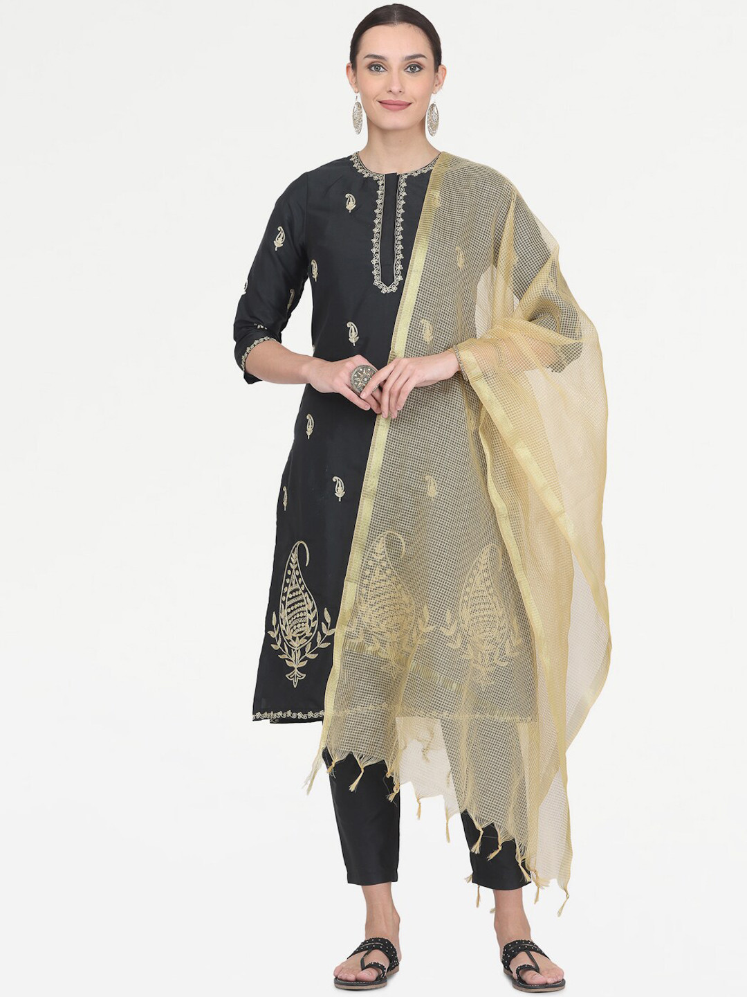 

KAANCHIE NANGGIA Ethnic Motifs Embroidered Kurta With Trouser & Dupatta, Black
