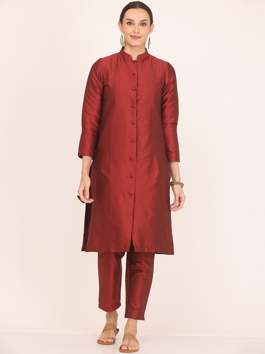 

KAANCHIE NANGGIA Mandarin Collar Regular Kurta with Trousers, Maroon