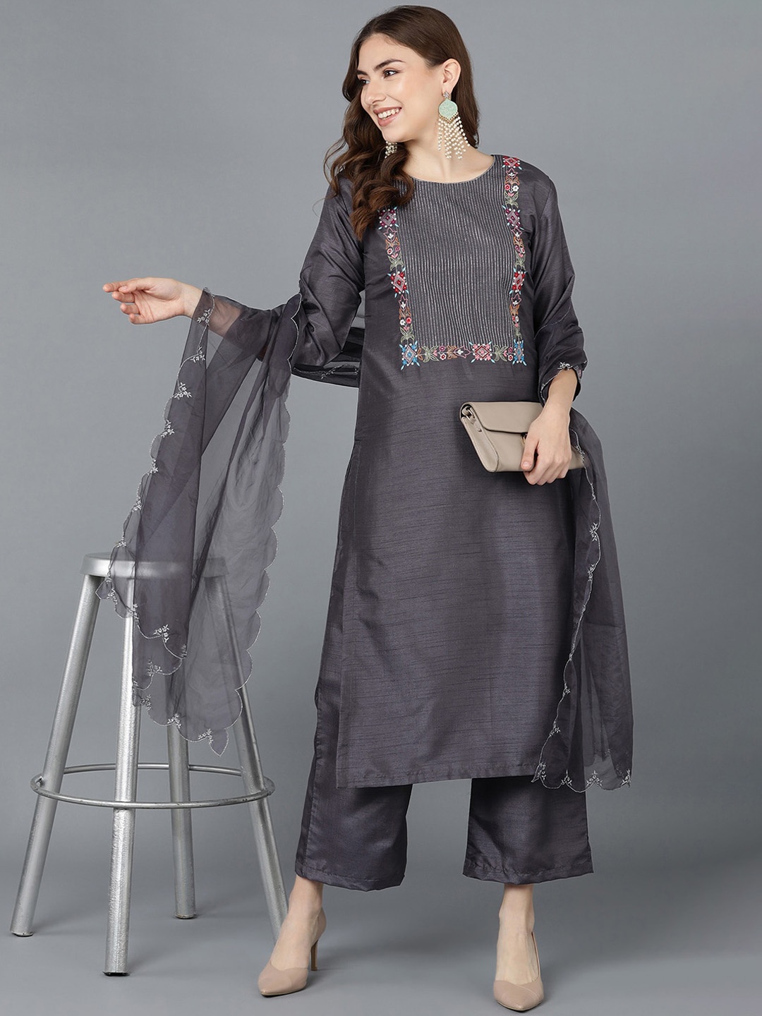 

AHIKA Floral Yoke Design Regular Thread Work Kurta With Palazzos & Dupatta, Grey