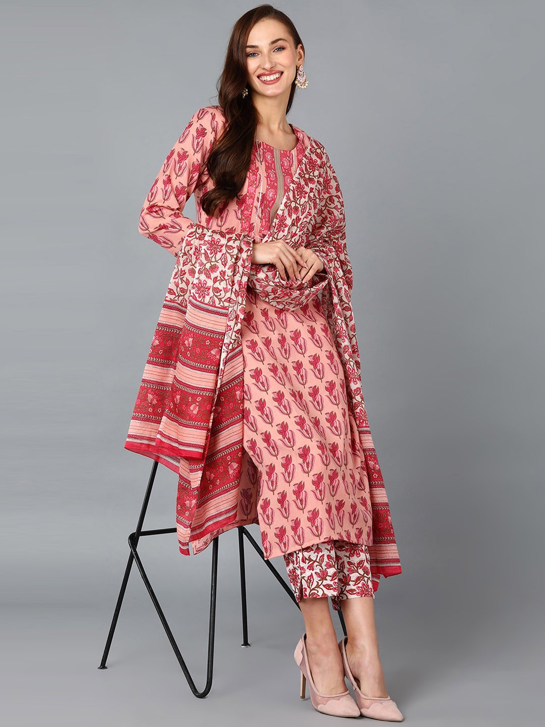 

AHIKA Floral Printed Straight Kurta With Trousers & Dupatta, Pink