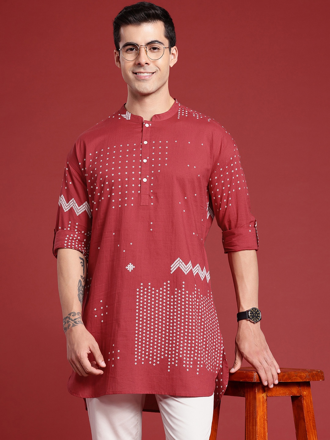 

Anouk Pure Cotton Ethnic Motifs Printed Roll-Up Sleeves Straight Kurta, Red