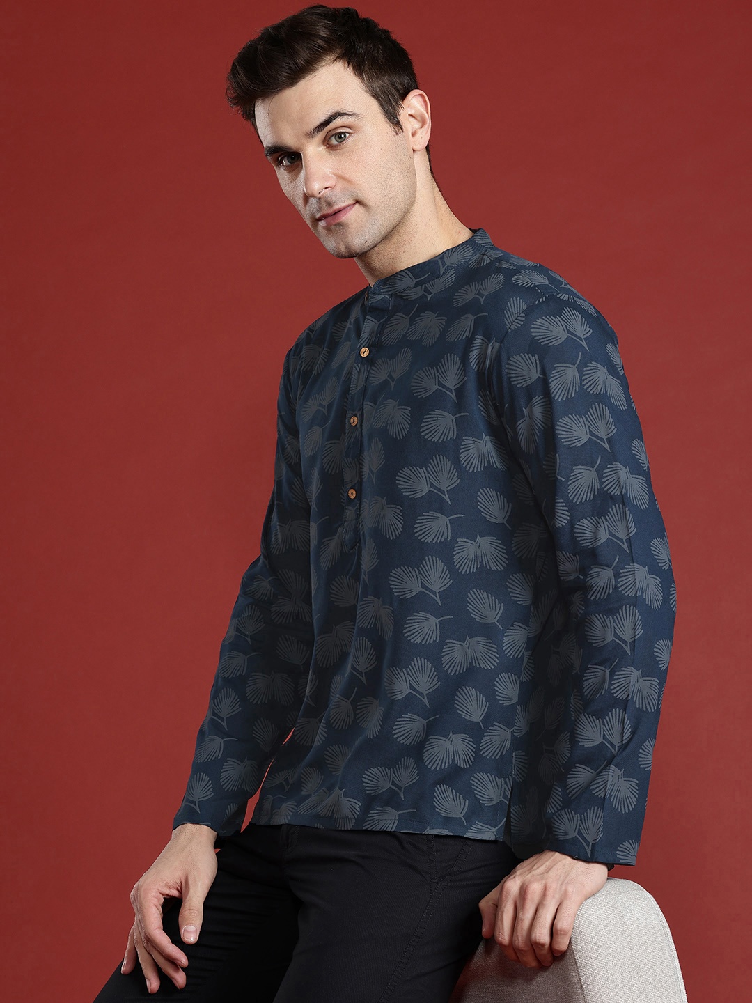 Anouk Floral Printed Pure Cotton Kurta, Navy blue