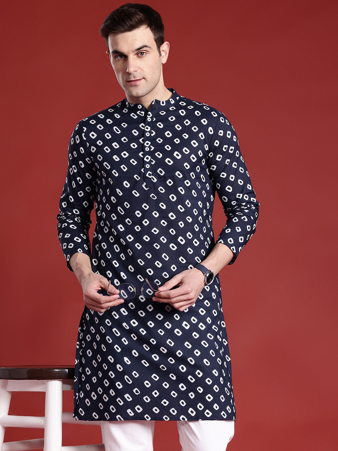 

Anouk Pure Cotton Bandhani Print Kurta, Navy blue