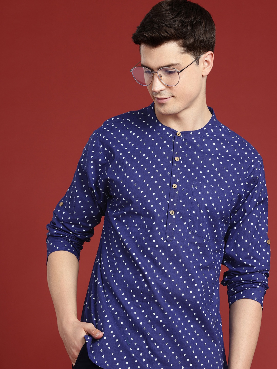 

Anouk Men Pure Cotton Bandhani Printed Indie Prints Kurta, Navy blue