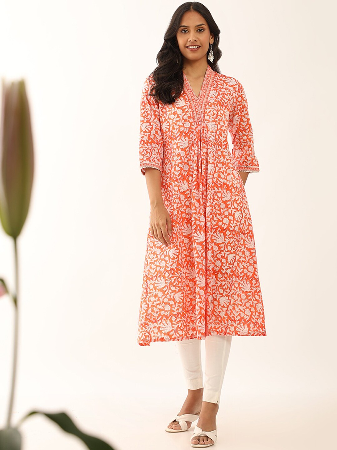 

Taneira Floral Printed V-Neck Pure Cotton A-Line Kurta, Orange