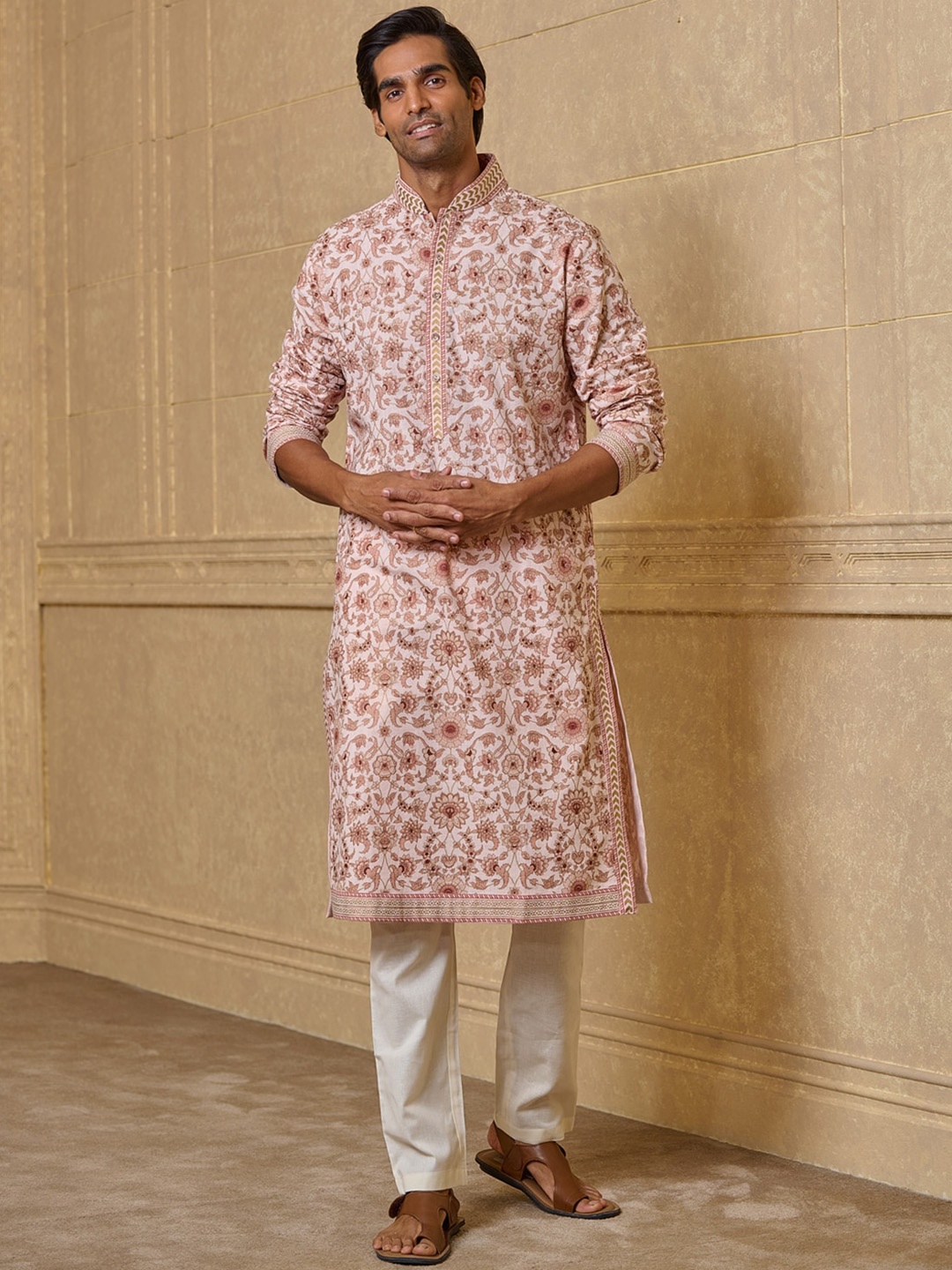 

Tasva Floral Printed Regular Pure Cotton Kurta with Trousers, Pink