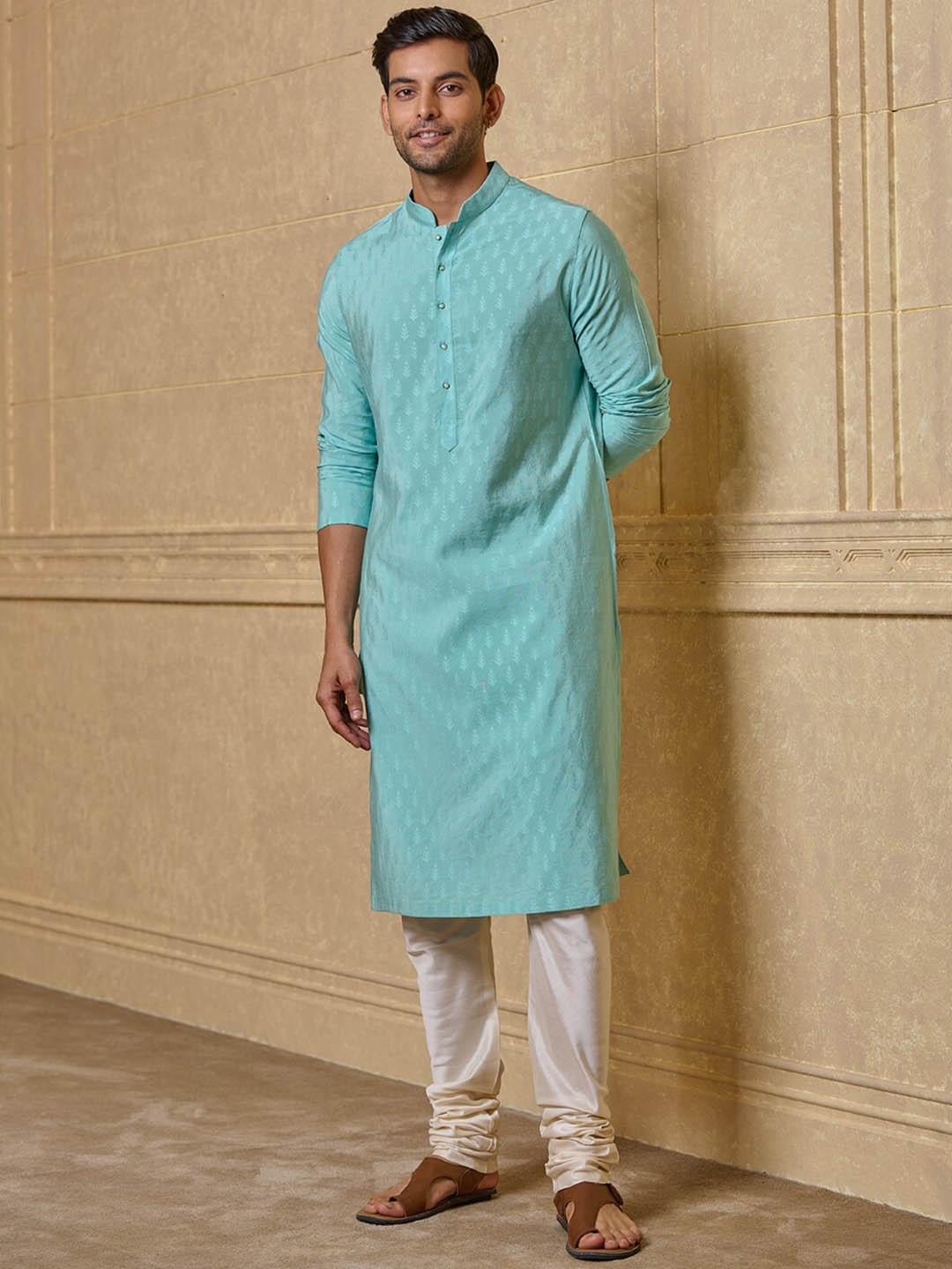 

Tasva Ethnic Motifs Woven Design Kurta With Churidar, Blue