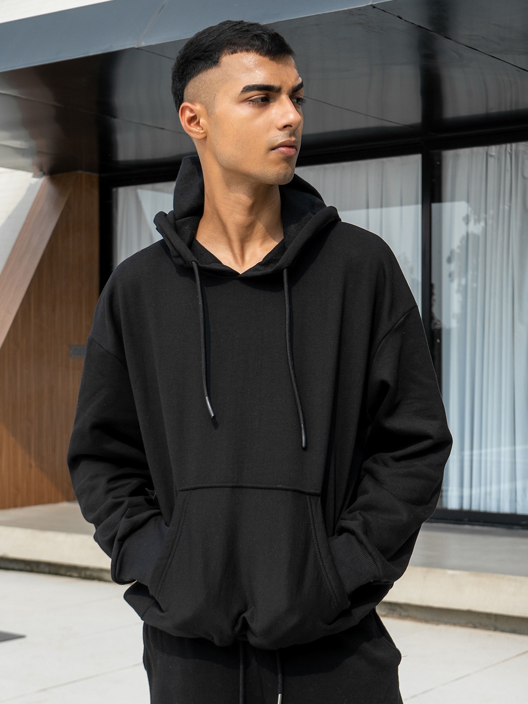 

COLOR CAPITAL Hooded Pure Cotton Pullover Sweatshirt, Black