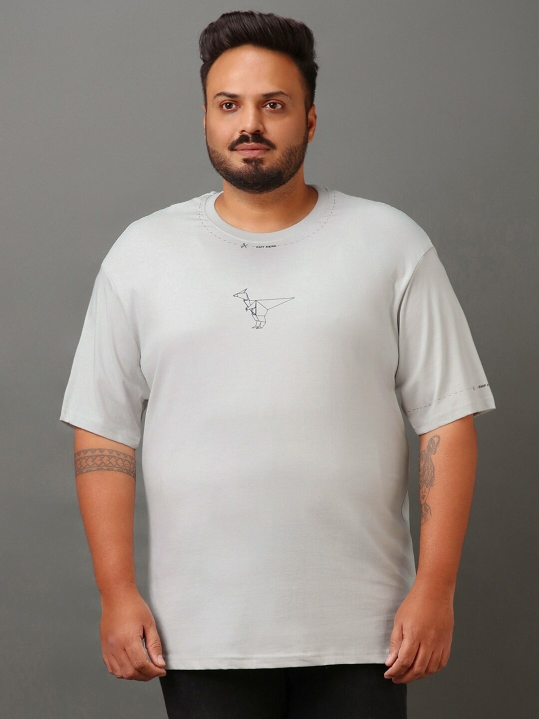 

Bewakoof Plus Graphic Printed Drop-Shoulder Sleeves Cotton Oversized T-shirt, Grey
