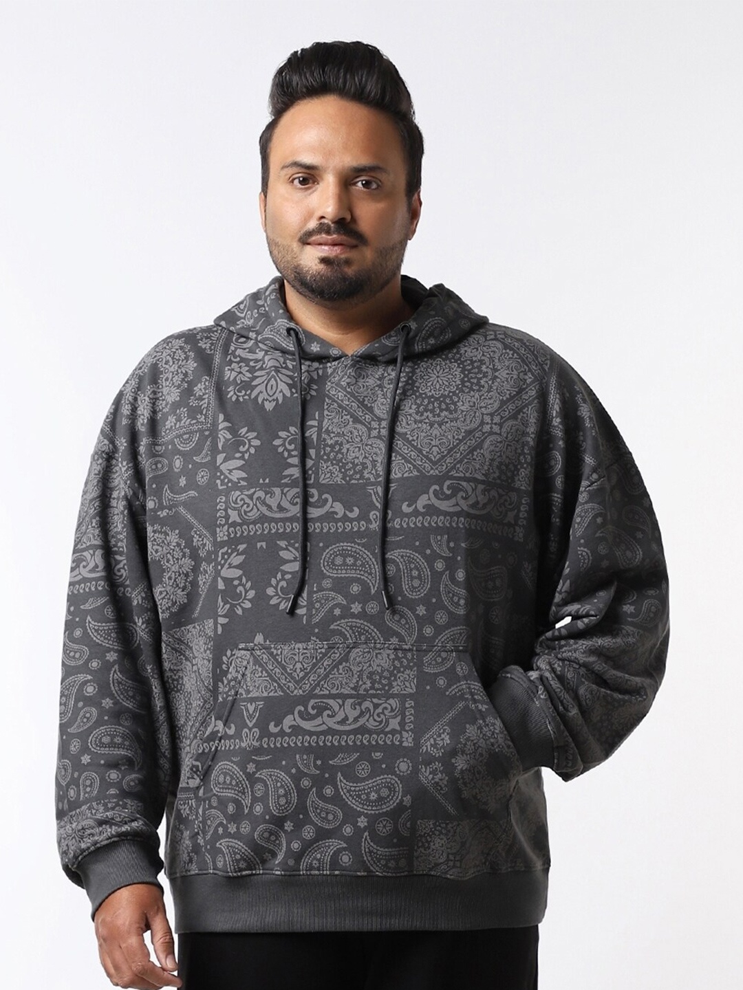 

Bewakoof Plus Graphic Printed Oversized Hooded Sweatshirt, Grey