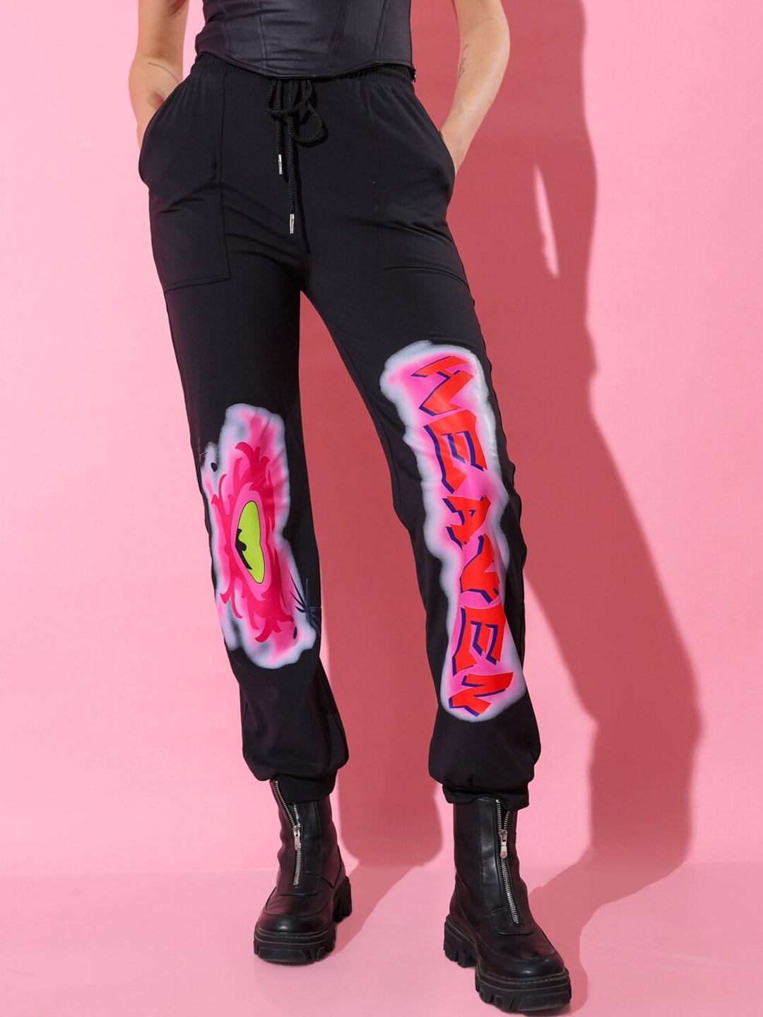 

Stylecast X Hersheinbox Women Black & Pink Typography Printed Mid Rise Joggers