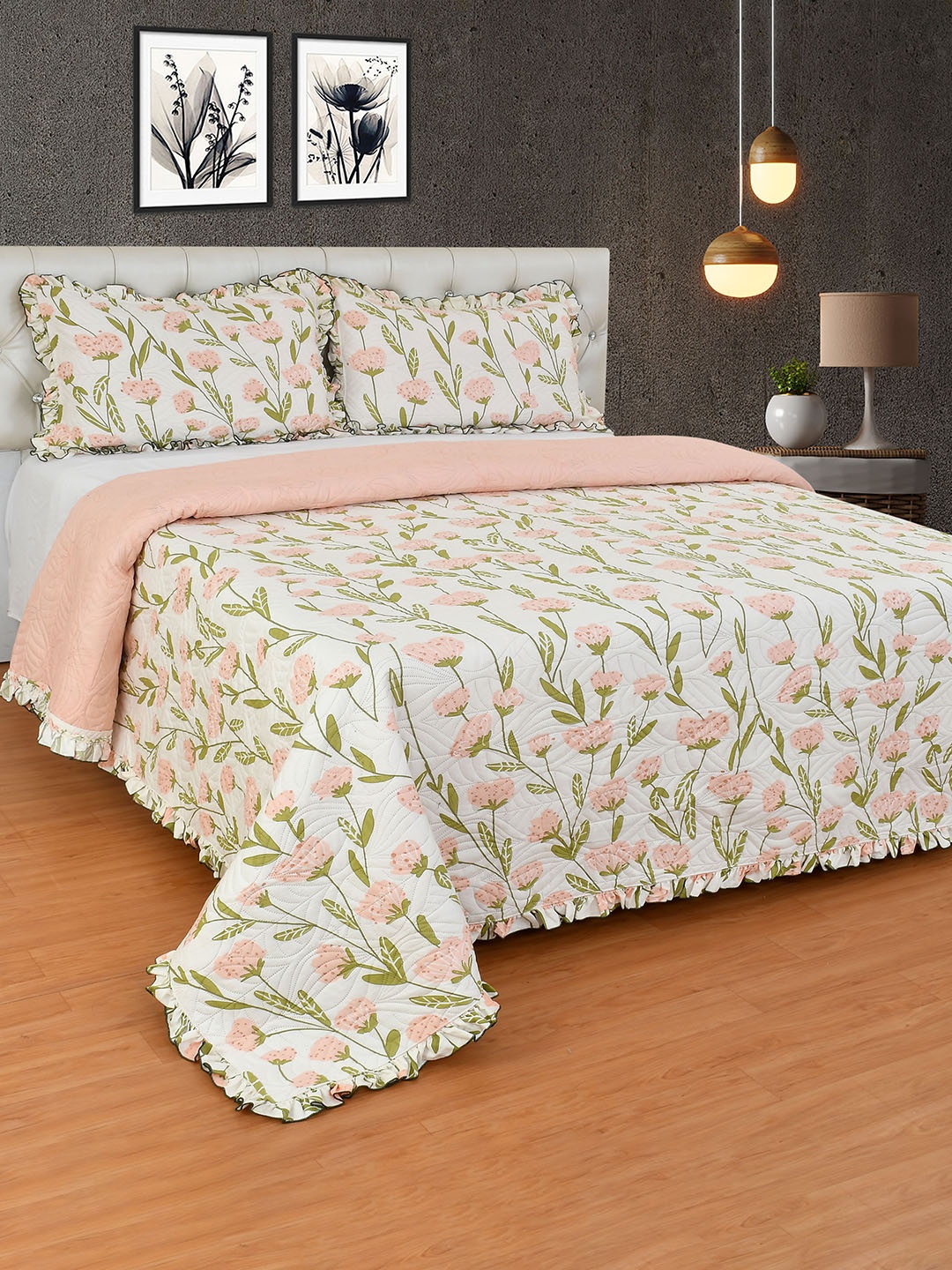 

MORADO White & Peach-Coloured Floral Printed Bed Cover With 2 Pillow Covers