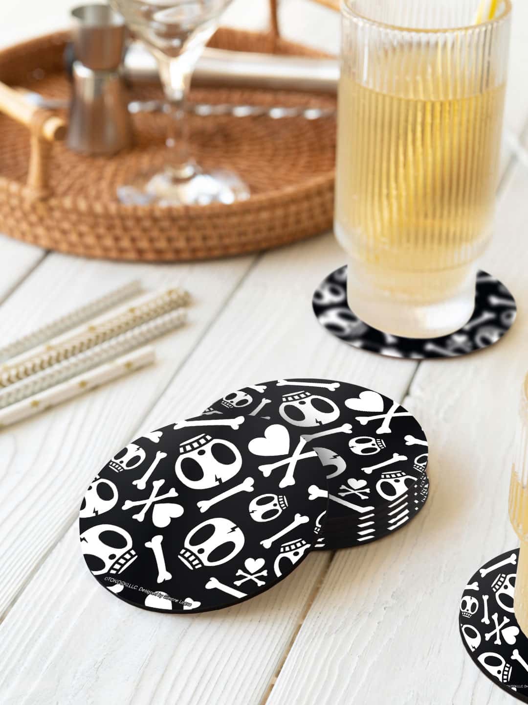 

macmerise Black & White 6 Pieces TD Logo Love Printed Circle Coasters