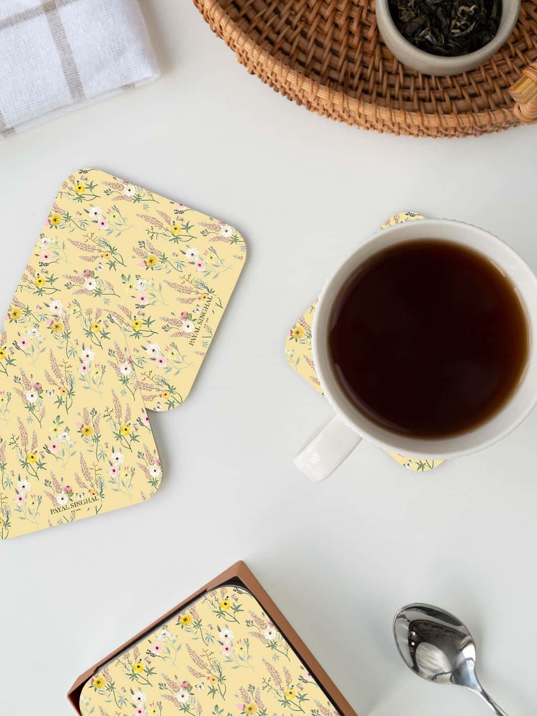 

macmerise Payal Singhal Yellow & Green Lemon Garden Printed Square Coaster