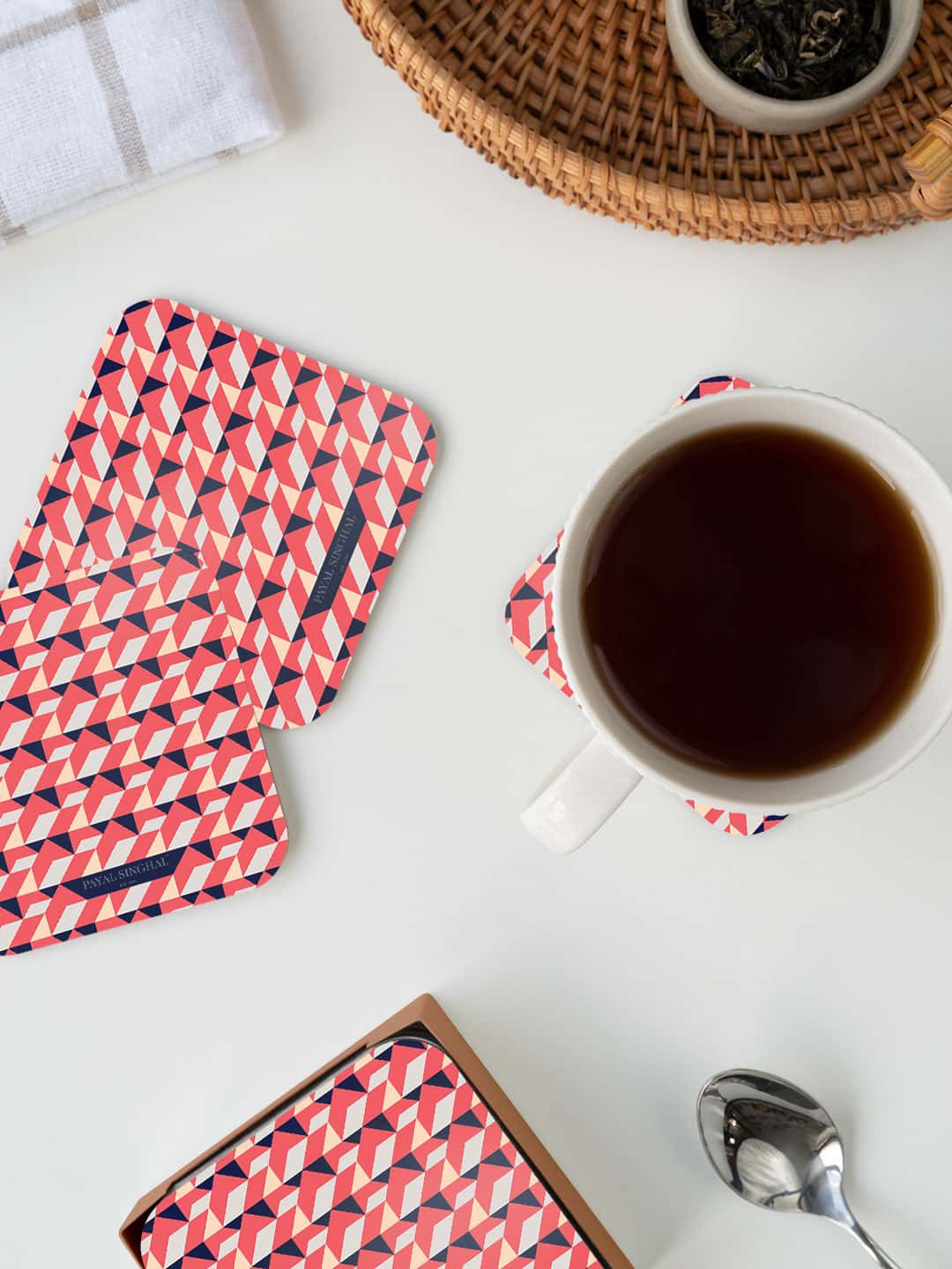 

macmerise Payal Singhal Navy Blue & Coral-Coloured Geometric Printed Square Coaster