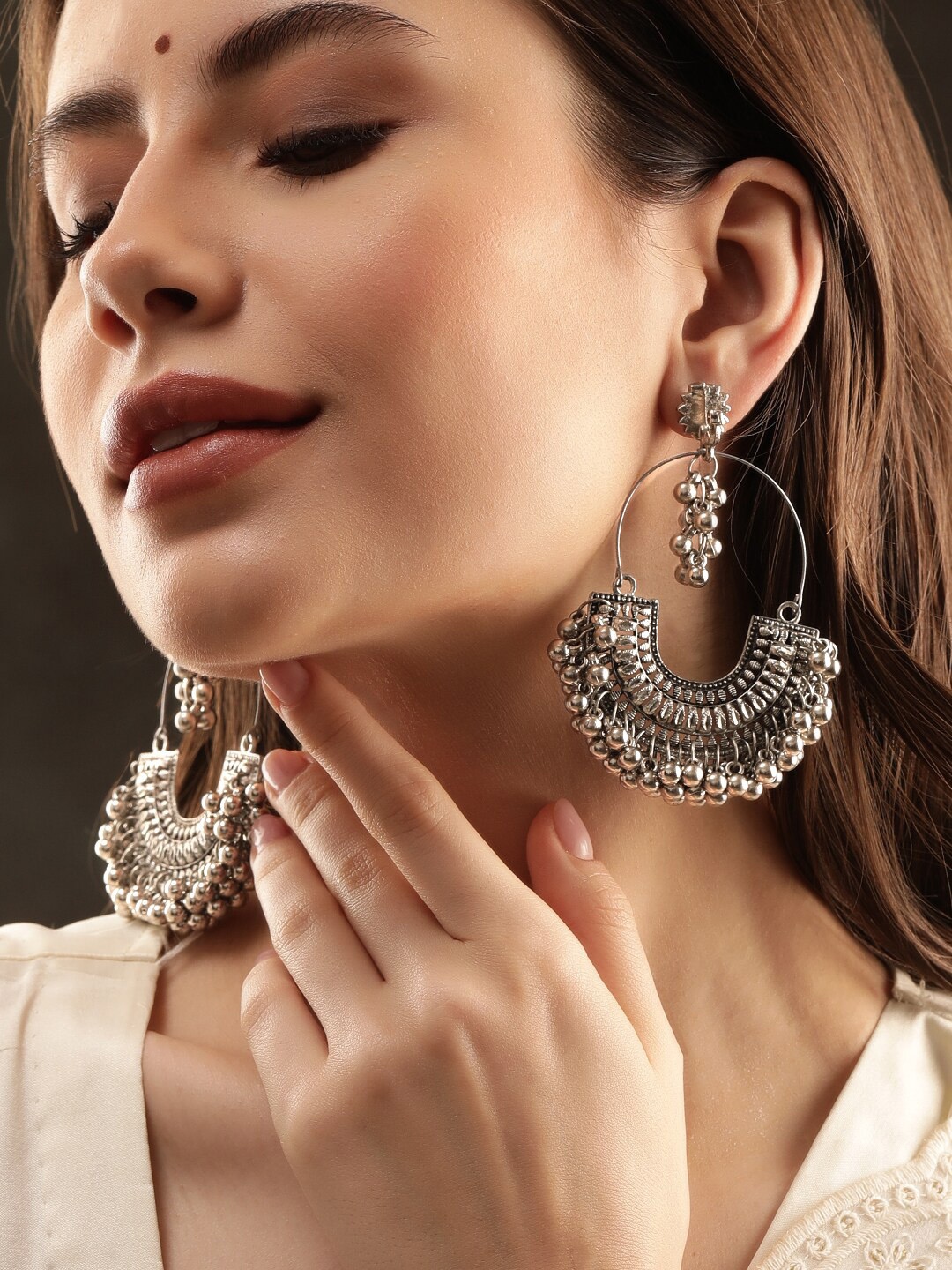 

Rubans Silver-Plated Beaded Oxidised Crescent Shaped Chandbalis Earrings