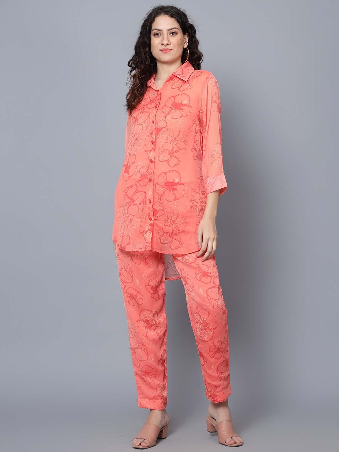 

ANVI Be Yourself Women Floral Printed Mid Rise Trouser, Peach