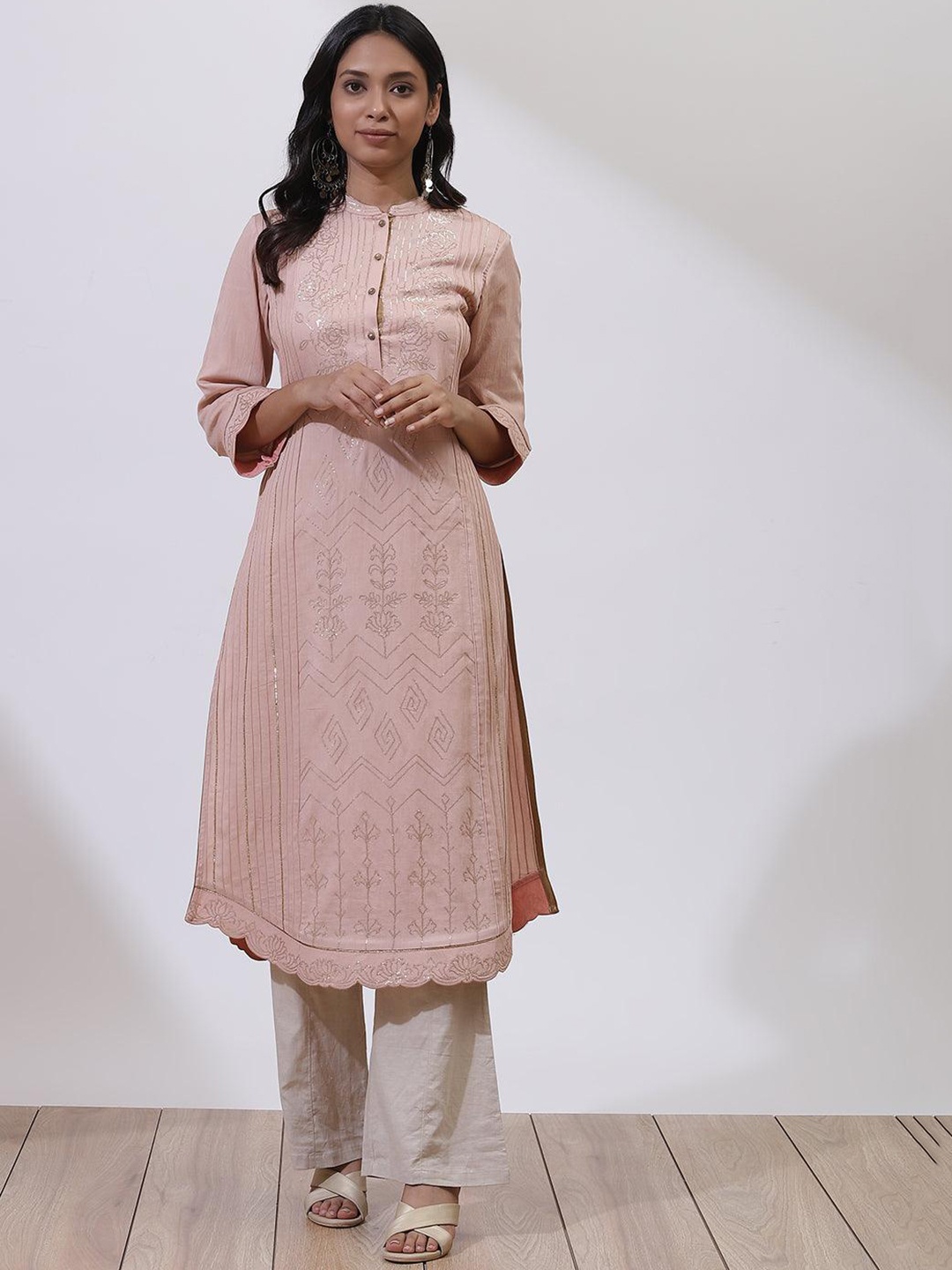 

Lakshita Floral Embroidery Sequin Pure Cotton Straight Kurta, Pink