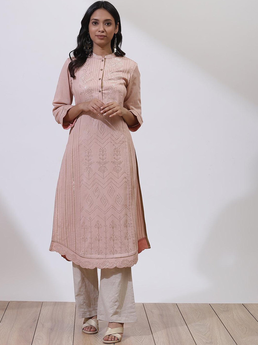 

Lakshita Floral Embroidery Sequin Pure Cotton Straight Kurta, Pink