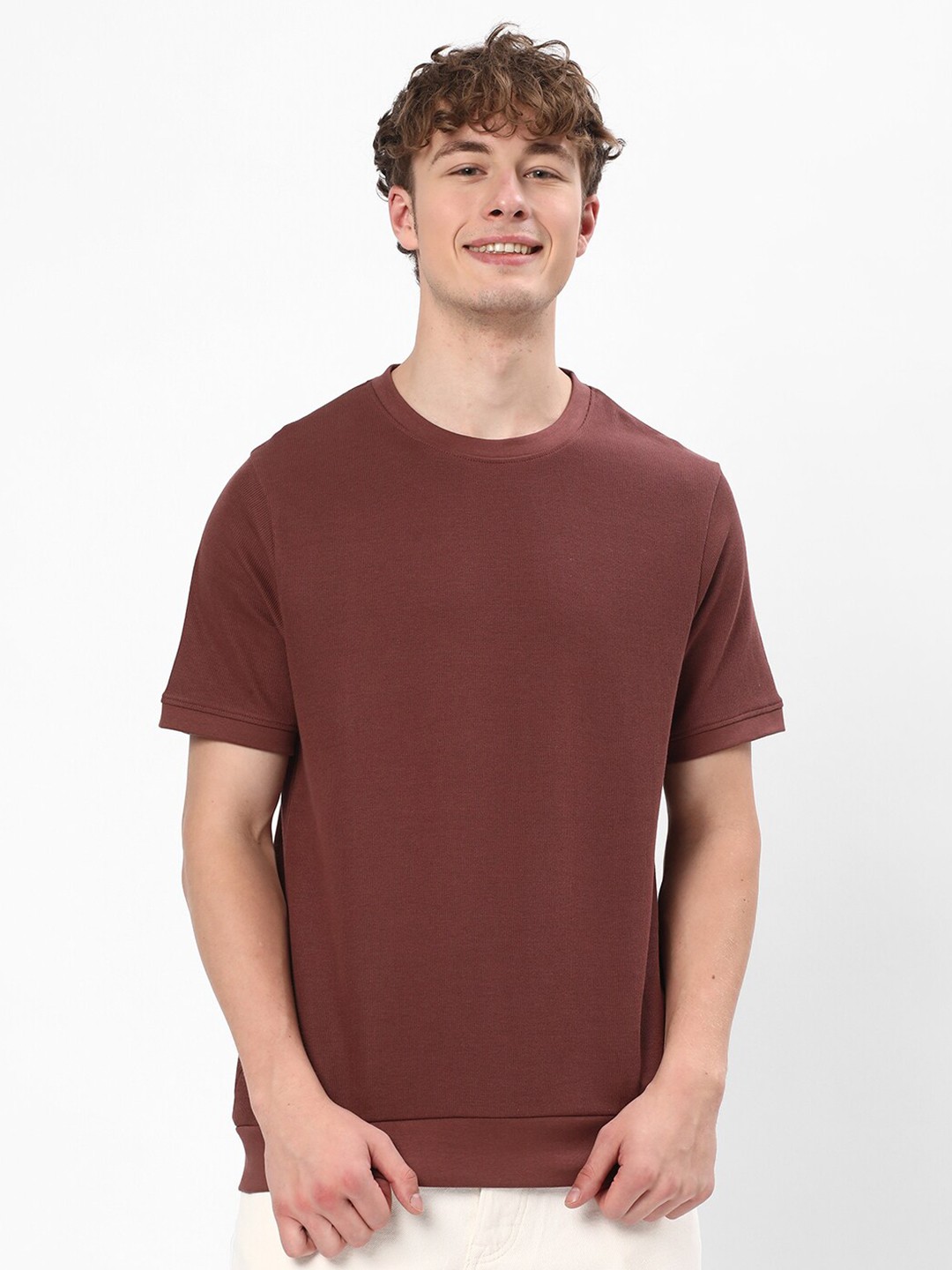 

R&B Round Neck Short Sleeves Cotton T-shirt, Brown