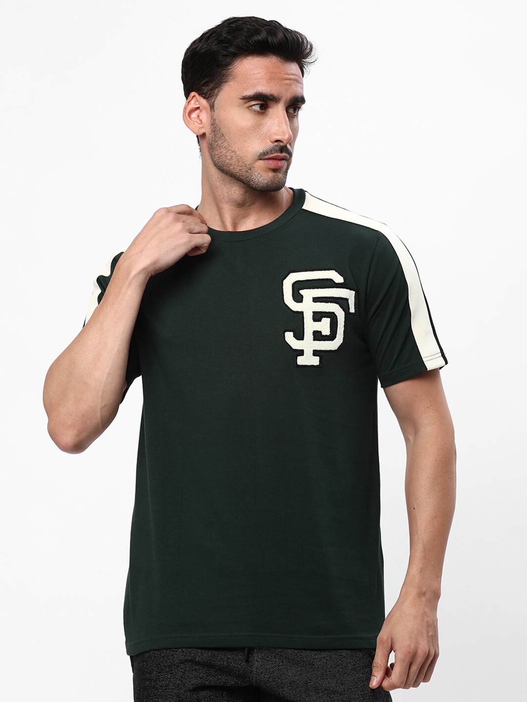 

R&B Men Green V-Neck Drop-Shoulder Sleeves Pockets T-shirt