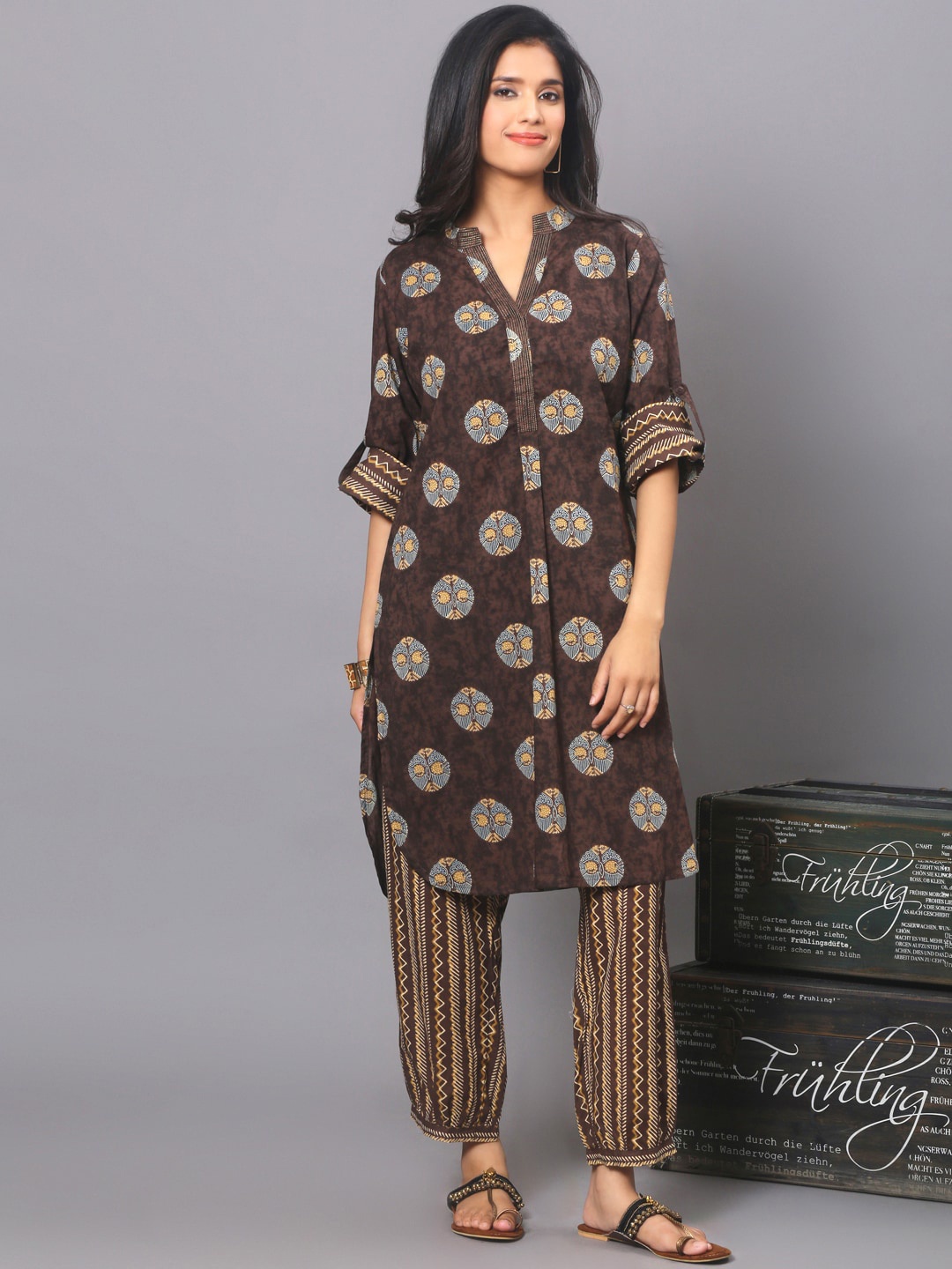 

Spring Soul Floral Printed Pure Cotton Kurta With Trousers, Brown