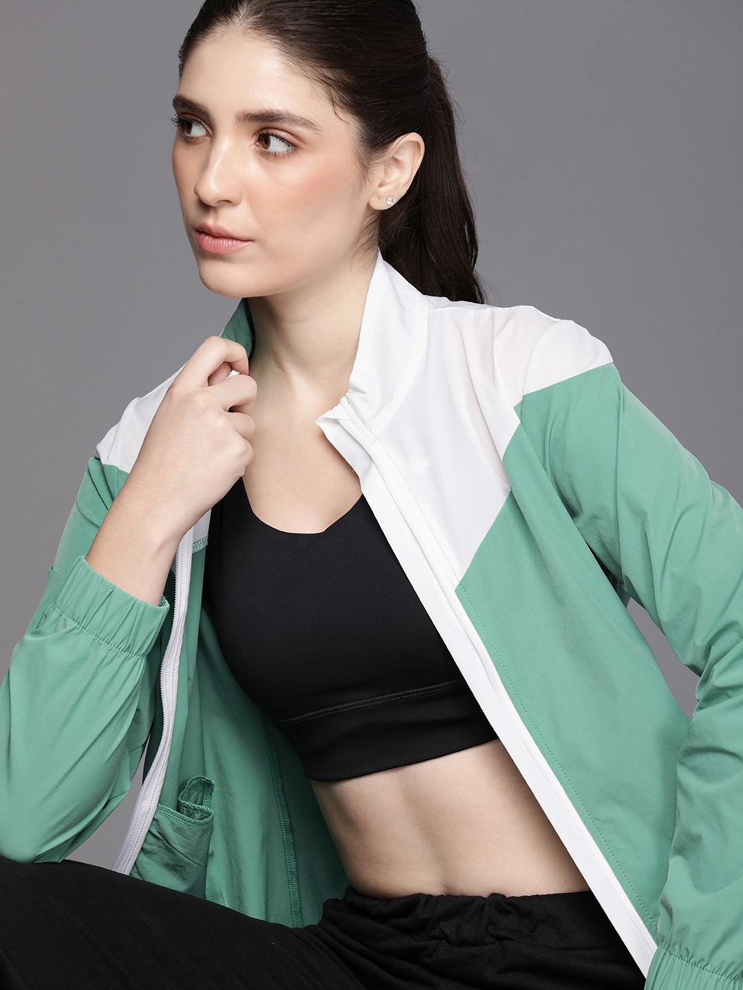 

HRX by Hrithik Roshan Women Colourblocked Rapid-Dry Running Sporty Jacket, Green