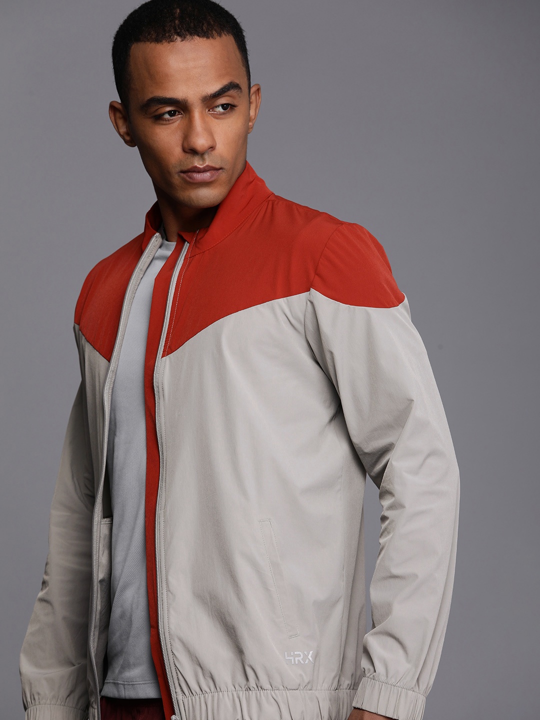 

HRX by Hrithik Roshan Men Colourblocked Rapid-Dry Running Sporty Jacket, Grey