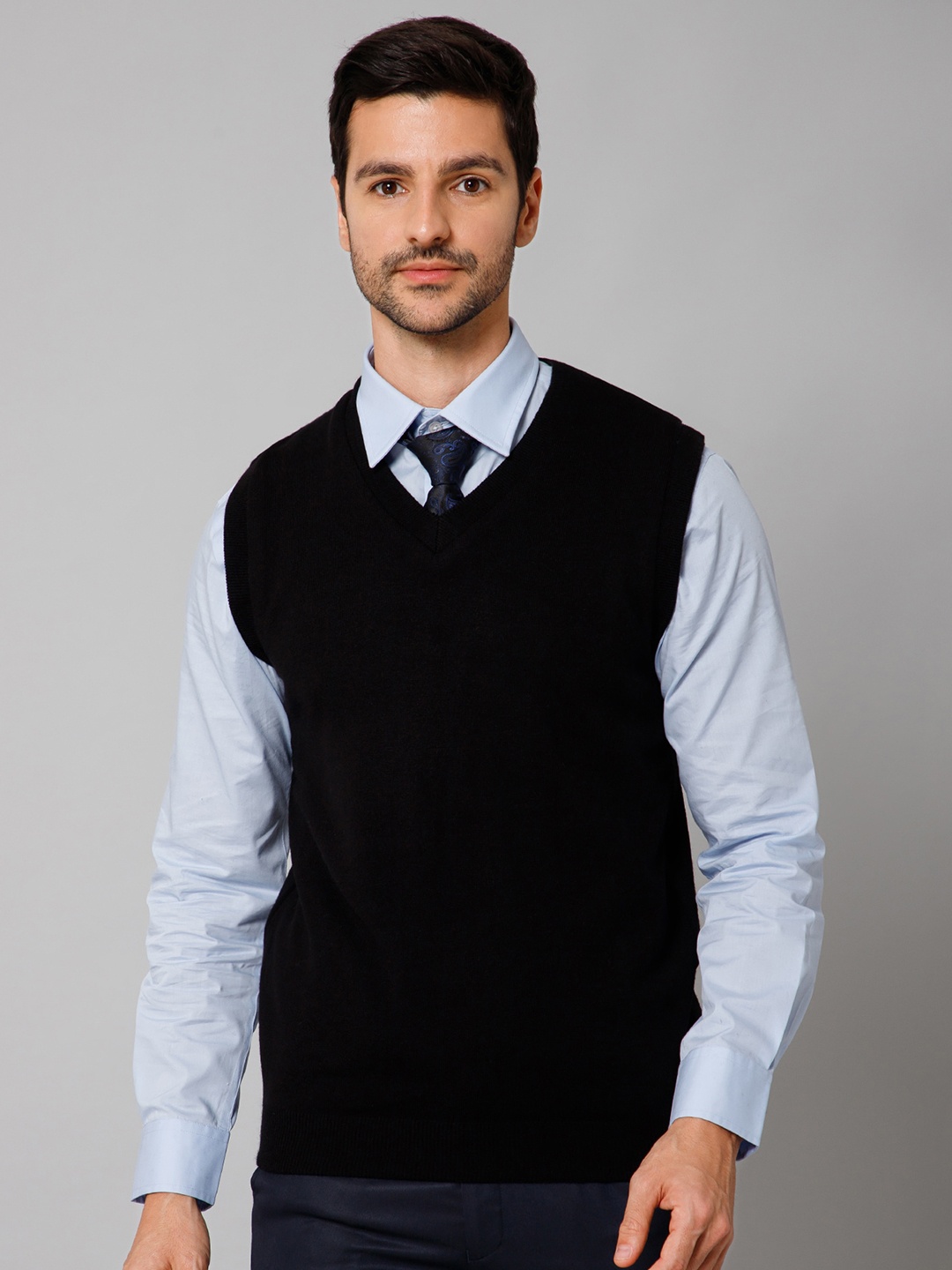 

Cantabil Men Black Sweater Vest