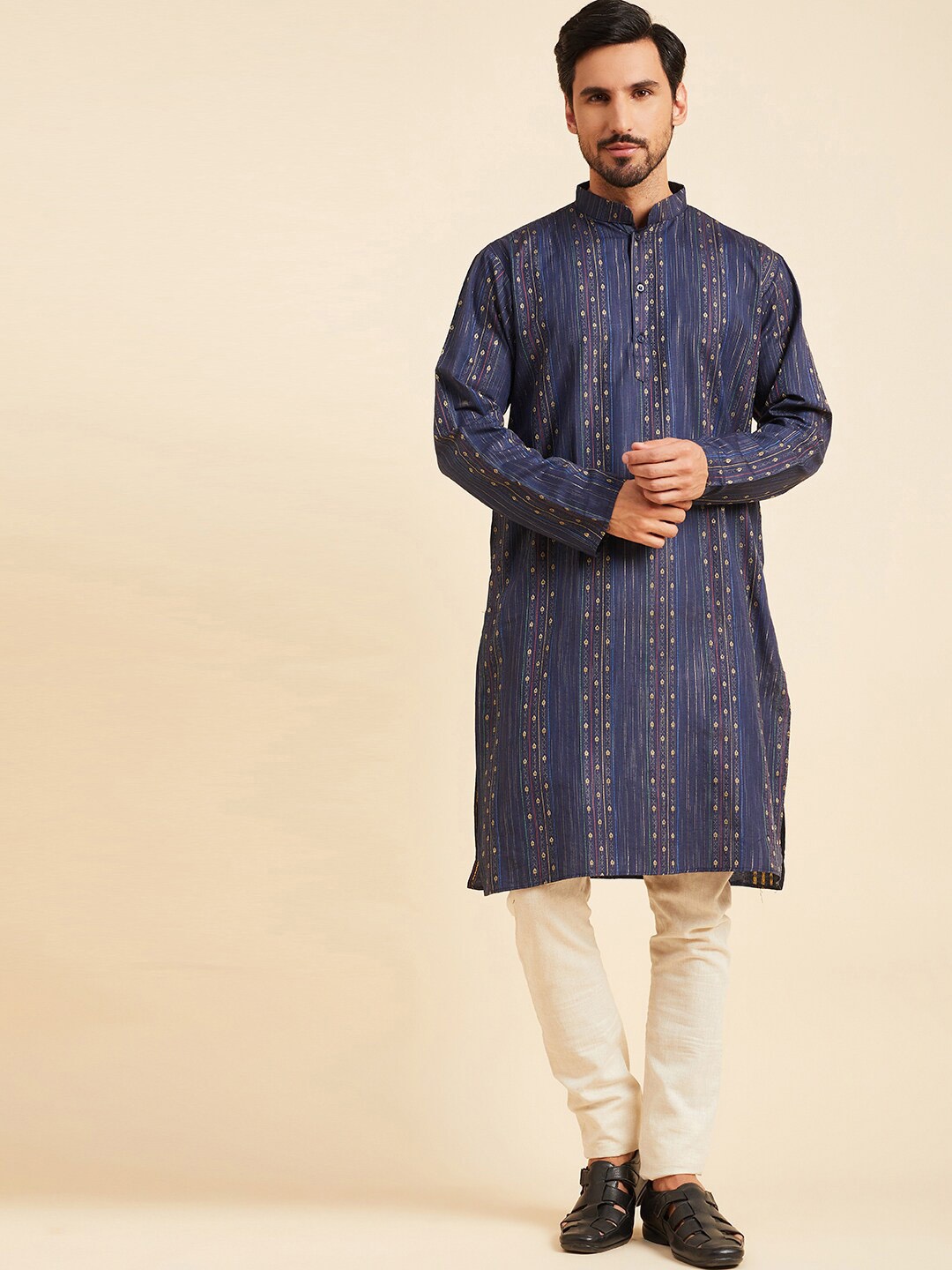 

HERE&NOW Striped Mandarin Collar Straight Cotton Kurta, Navy blue