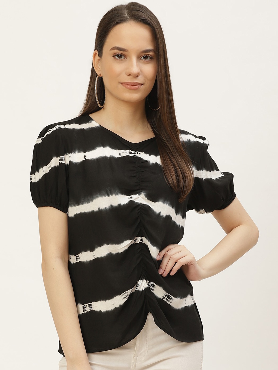 

Maaesa Tie and Dyed V-Neck Ruched Regular Top, Black