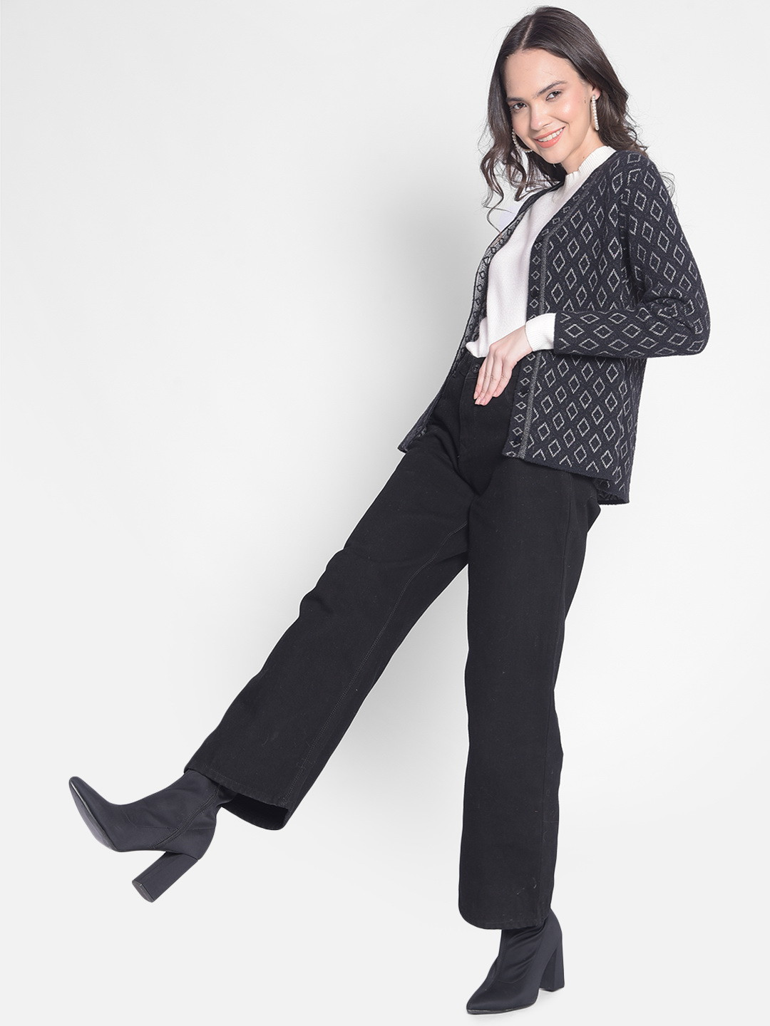 

Crimsoune Club Self Design V-Neck Cardigan, Black