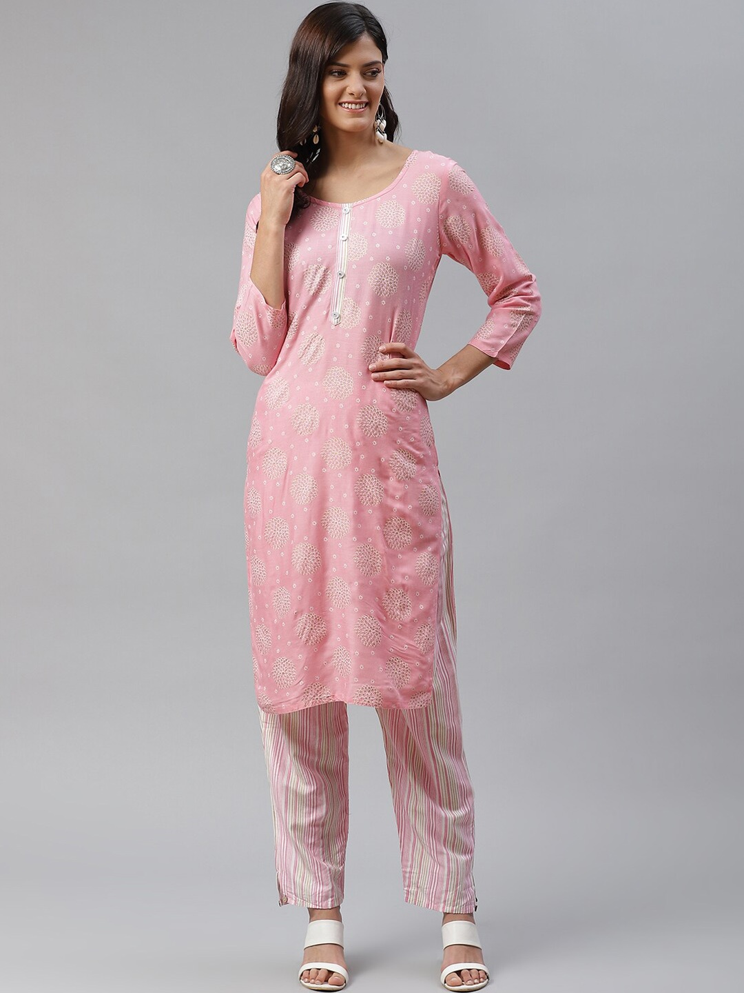 

JC4U Ethnic Motifs Printed Regular Kurta with Trousers, Pink